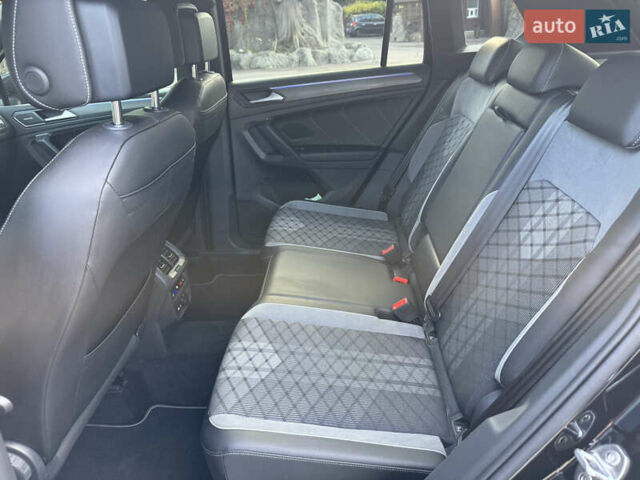 Черный Фольксваген Тигуан, объемом двигателя 1.98 л и пробегом 65 тыс. км за 35900 $, фото 21 на Automoto.ua