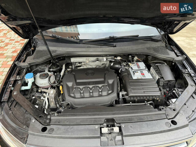 Чорний Фольксваген Тігуан, об'ємом двигуна 1.98 л та пробігом 144 тис. км за 22300 $, фото 23 на Automoto.ua