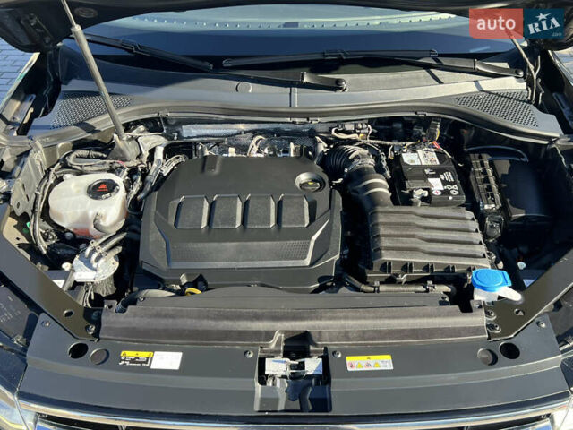 Чорний Фольксваген Тігуан, об'ємом двигуна 1.97 л та пробігом 235 тис. км за 26588 $, фото 11 на Automoto.ua