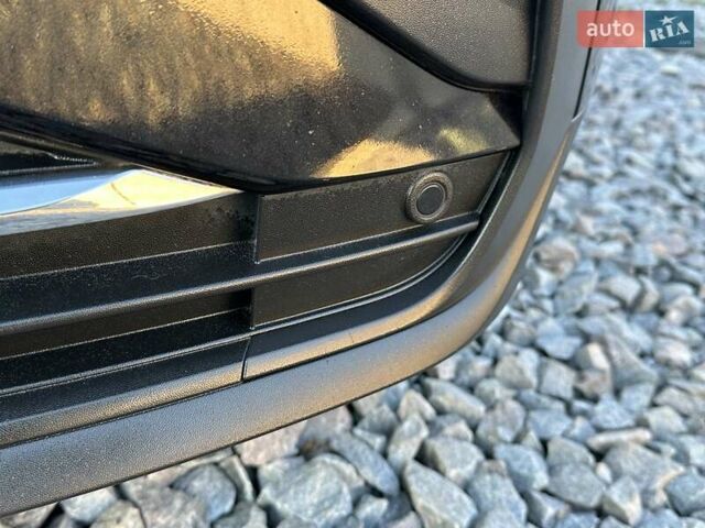 Черный Фольксваген Тигуан, объемом двигателя 2 л и пробегом 180 тыс. км за 29550 $, фото 11 на Automoto.ua