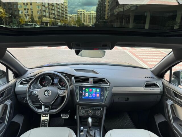 Чорний Фольксваген Тігуан, об'ємом двигуна 2 л та пробігом 123 тис. км за 22000 $, фото 9 на Automoto.ua