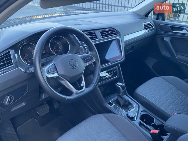 Черный Фольксваген Тигуан, объемом двигателя 1.97 л и пробегом 186 тыс. км за 29990 $, фото 10 на Automoto.ua