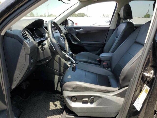 Чорний Фольксваген Тігуан, об'ємом двигуна 2 л та пробігом 75 тис. км за 3800 $, фото 6 на Automoto.ua