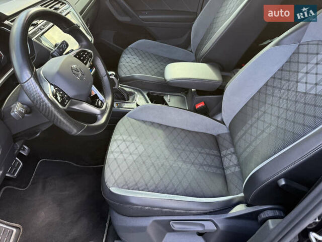 Черный Фольксваген Тигуан, объемом двигателя 1.98 л и пробегом 65 тыс. км за 35900 $, фото 19 на Automoto.ua