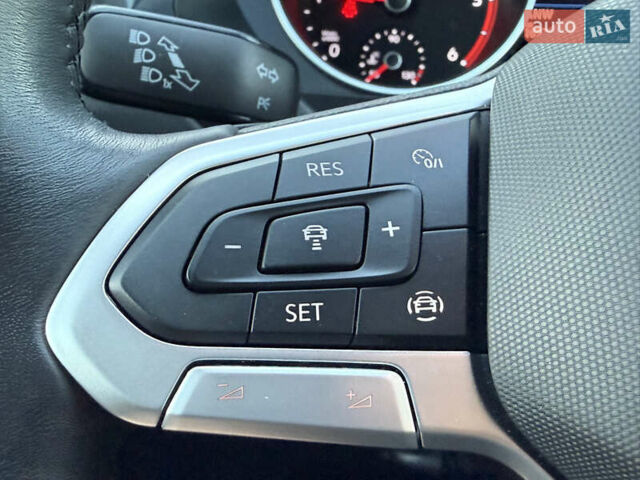 Черный Фольксваген Тигуан, объемом двигателя 2 л и пробегом 165 тыс. км за 29999 $, фото 52 на Automoto.ua