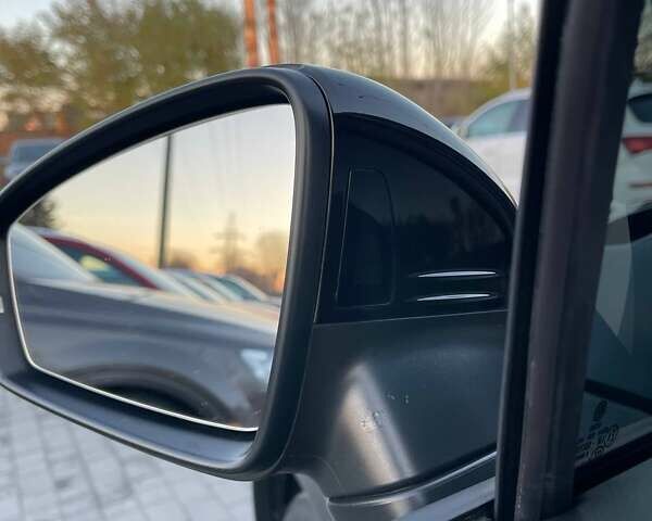 Черный Фольксваген Тигуан, объемом двигателя 2 л и пробегом 49 тыс. км за 25500 $, фото 9 на Automoto.ua