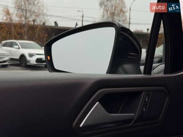 Черный Фольксваген Тигуан, объемом двигателя 1.98 л и пробегом 90 тыс. км за 21500 $, фото 23 на Automoto.ua