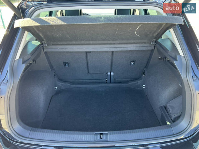 Чорний Фольксваген Тігуан, об'ємом двигуна 1.97 л та пробігом 235 тис. км за 26588 $, фото 21 на Automoto.ua