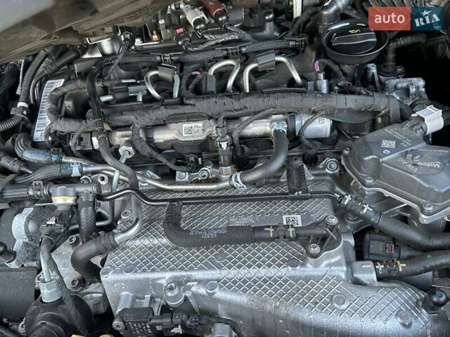 Черный Фольксваген Тигуан, объемом двигателя 2 л и пробегом 180 тыс. км за 29550 $, фото 129 на Automoto.ua