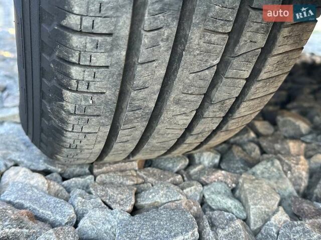 Черный Фольксваген Тигуан, объемом двигателя 2 л и пробегом 180 тыс. км за 29550 $, фото 16 на Automoto.ua