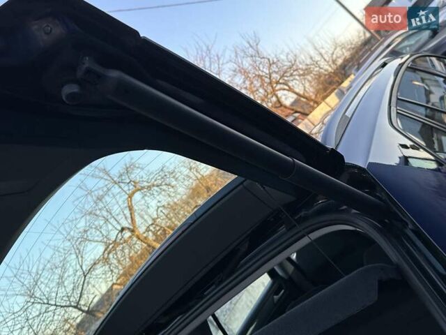 Черный Фольксваген Тигуан, объемом двигателя 2 л и пробегом 180 тыс. км за 29550 $, фото 116 на Automoto.ua