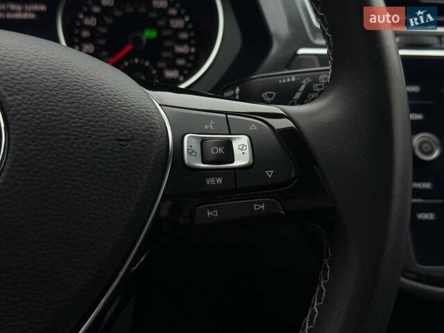 Черный Фольксваген Тигуан, объемом двигателя 1.98 л и пробегом 90 тыс. км за 21500 $, фото 37 на Automoto.ua