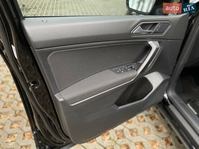 Чорний Фольксваген Тігуан, об'ємом двигуна 1.98 л та пробігом 44 тис. км за 18200 $, фото 14 на Automoto.ua