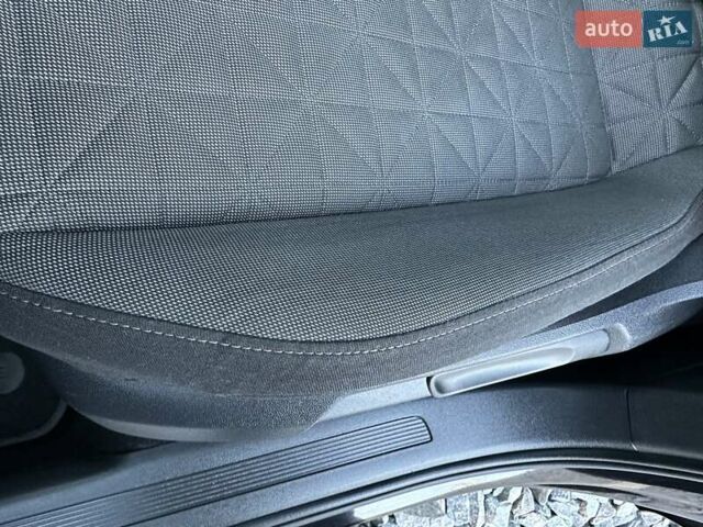 Черный Фольксваген Тигуан, объемом двигателя 2 л и пробегом 180 тыс. км за 29550 $, фото 54 на Automoto.ua