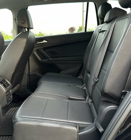 Черный Фольксваген Тигуан, объемом двигателя 2 л и пробегом 101 тыс. км за 22750 $, фото 12 на Automoto.ua