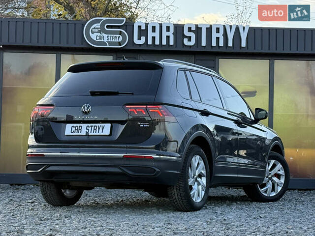 Черный Фольксваген Тигуан, объемом двигателя 2 л и пробегом 165 тыс. км за 29999 $, фото 3 на Automoto.ua