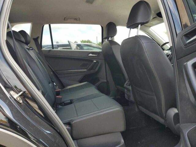 Черный Фольксваген Тигуан, объемом двигателя 0 л и пробегом 66 тыс. км за 3900 $, фото 9 на Automoto.ua