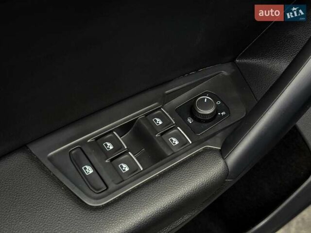 Черный Фольксваген Тигуан, объемом двигателя 1.98 л и пробегом 90 тыс. км за 21500 $, фото 24 на Automoto.ua