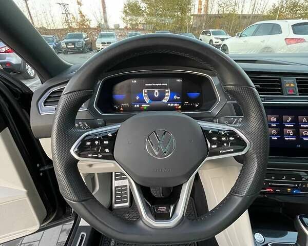 Черный Фольксваген Тигуан, объемом двигателя 2 л и пробегом 49 тыс. км за 25500 $, фото 19 на Automoto.ua