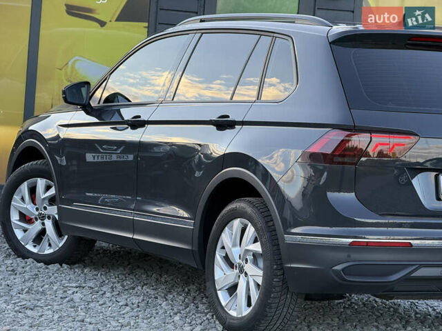 Черный Фольксваген Тигуан, объемом двигателя 2 л и пробегом 165 тыс. км за 29999 $, фото 21 на Automoto.ua