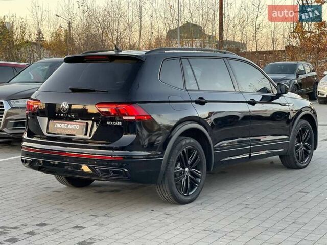Черный Фольксваген Тигуан, объемом двигателя 2 л и пробегом 49 тыс. км за 25500 $, фото 7 на Automoto.ua