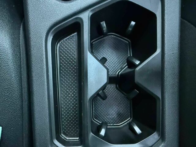 Черный Фольксваген Тигуан, объемом двигателя 2 л и пробегом 19 тыс. км за 5800 $, фото 10 на Automoto.ua