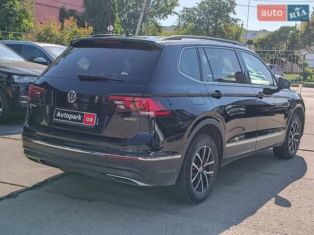 Черный Фольксваген Тигуан, объемом двигателя 2 л и пробегом 46 тыс. км за 22380 $, фото 8 на Automoto.ua