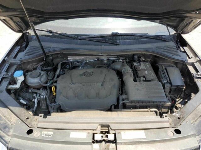 Чорний Фольксваген Тігуан, об'ємом двигуна 2 л та пробігом 75 тис. км за 3800 $, фото 11 на Automoto.ua