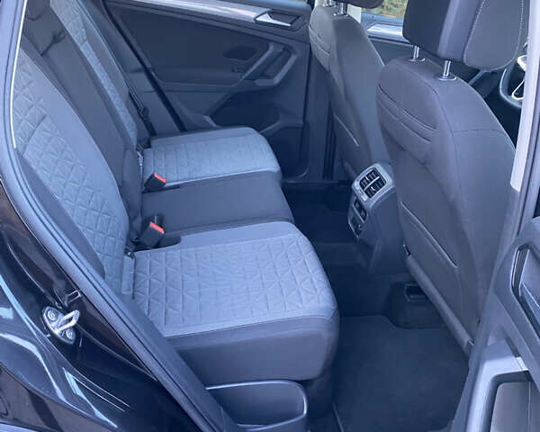 Черный Фольксваген Тигуан, объемом двигателя 1.97 л и пробегом 186 тыс. км за 29990 $, фото 16 на Automoto.ua