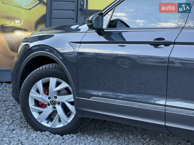 Черный Фольксваген Тигуан, объемом двигателя 2 л и пробегом 165 тыс. км за 29999 $, фото 23 на Automoto.ua