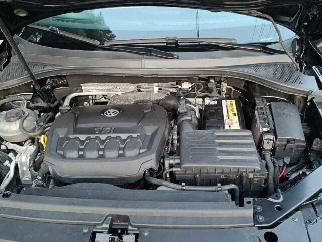 Черный Фольксваген Тигуан, объемом двигателя 0 л и пробегом 72 тыс. км за 14700 $, фото 9 на Automoto.ua