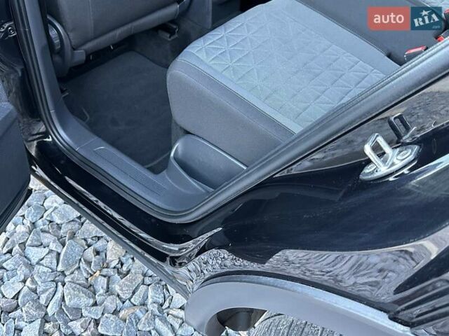 Черный Фольксваген Тигуан, объемом двигателя 2 л и пробегом 180 тыс. км за 29550 $, фото 78 на Automoto.ua