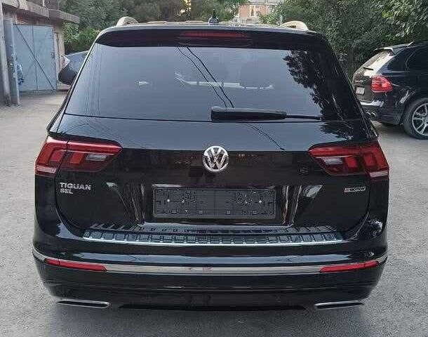 Черный Фольксваген Тигуан, объемом двигателя 0 л и пробегом 72 тыс. км за 14700 $, фото 7 на Automoto.ua
