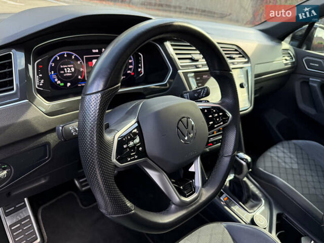 Черный Фольксваген Тигуан, объемом двигателя 1.98 л и пробегом 65 тыс. км за 35900 $, фото 16 на Automoto.ua