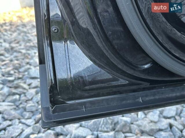 Черный Фольксваген Тигуан, объемом двигателя 2 л и пробегом 180 тыс. км за 29550 $, фото 40 на Automoto.ua