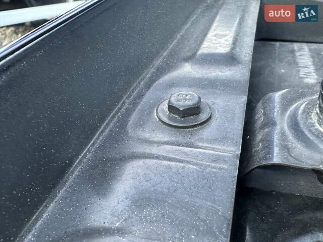 Черный Фольксваген Тигуан, объемом двигателя 2 л и пробегом 180 тыс. км за 29550 $, фото 121 на Automoto.ua