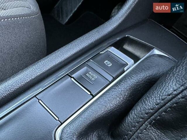 Черный Фольксваген Тигуан, объемом двигателя 2 л и пробегом 180 тыс. км за 29550 $, фото 99 на Automoto.ua