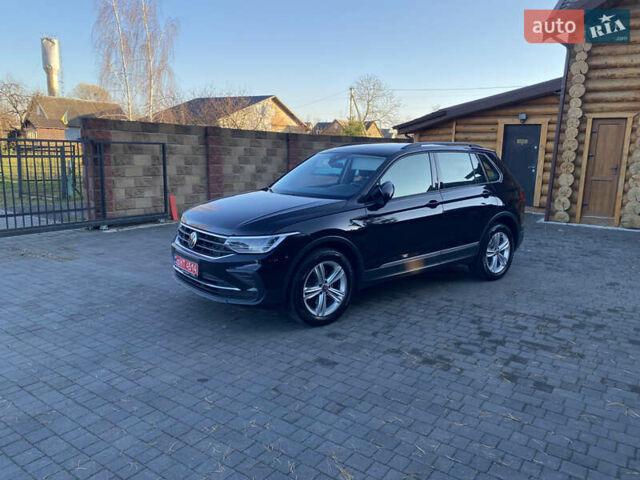 Черный Фольксваген Тигуан, объемом двигателя 1.97 л и пробегом 186 тыс. км за 29990 $, фото 2 на Automoto.ua