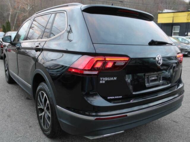 Черный Фольксваген Тигуан, объемом двигателя 2 л и пробегом 15 тыс. км за 17000 $, фото 5 на Automoto.ua