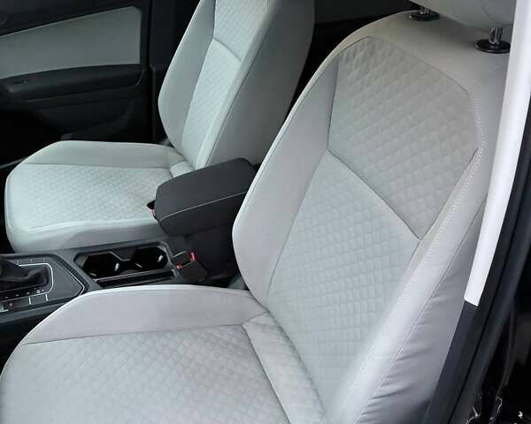 Черный Фольксваген Тигуан, объемом двигателя 1.98 л и пробегом 100 тыс. км за 19500 $, фото 15 на Automoto.ua