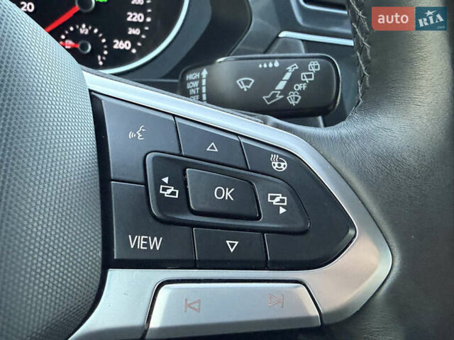 Черный Фольксваген Тигуан, объемом двигателя 2 л и пробегом 165 тыс. км за 29999 $, фото 53 на Automoto.ua