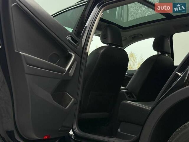 Черный Фольксваген Тигуан, объемом двигателя 1.98 л и пробегом 90 тыс. км за 21500 $, фото 48 на Automoto.ua