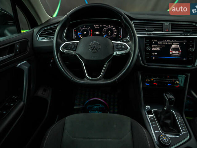 Чорний Фольксваген Тігуан, об'ємом двигуна 1.97 л та пробігом 186 тис. км за 33500 $, фото 68 на Automoto.ua