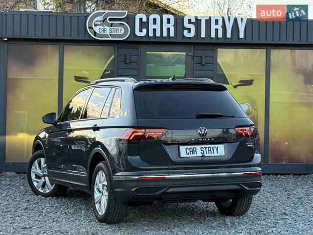 Черный Фольксваген Тигуан, объемом двигателя 2 л и пробегом 165 тыс. км за 29999 $, фото 2 на Automoto.ua