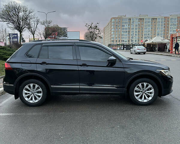 Черный Фольксваген Тигуан, объемом двигателя 1.97 л и пробегом 93 тыс. км за 30900 $, фото 1 на Automoto.ua