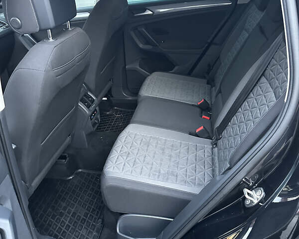 Черный Фольксваген Тигуан, объемом двигателя 1.97 л и пробегом 93 тыс. км за 30900 $, фото 15 на Automoto.ua