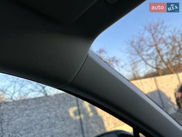 Черный Фольксваген Тигуан, объемом двигателя 2 л и пробегом 180 тыс. км за 29550 $, фото 71 на Automoto.ua