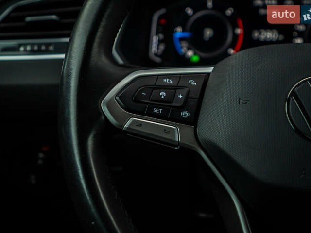 Чорний Фольксваген Тігуан, об'ємом двигуна 1.97 л та пробігом 186 тис. км за 33500 $, фото 67 на Automoto.ua