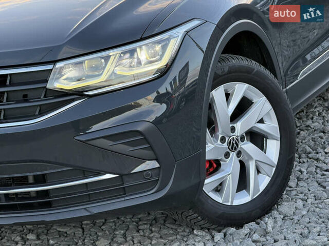 Черный Фольксваген Тигуан, объемом двигателя 2 л и пробегом 165 тыс. км за 29999 $, фото 8 на Automoto.ua