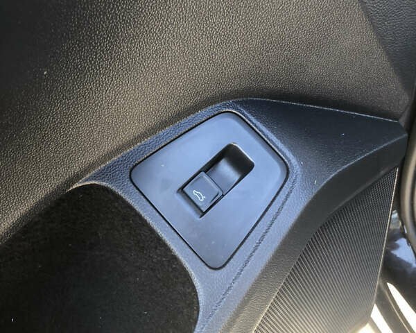 Черный Фольксваген Тигуан, объемом двигателя 1.98 л и пробегом 75 тыс. км за 34699 $, фото 17 на Automoto.ua